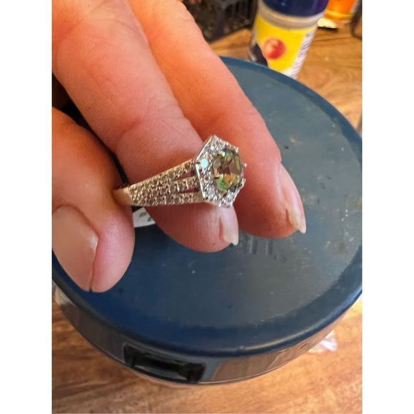 Draft Listing - Picture 2 of 4